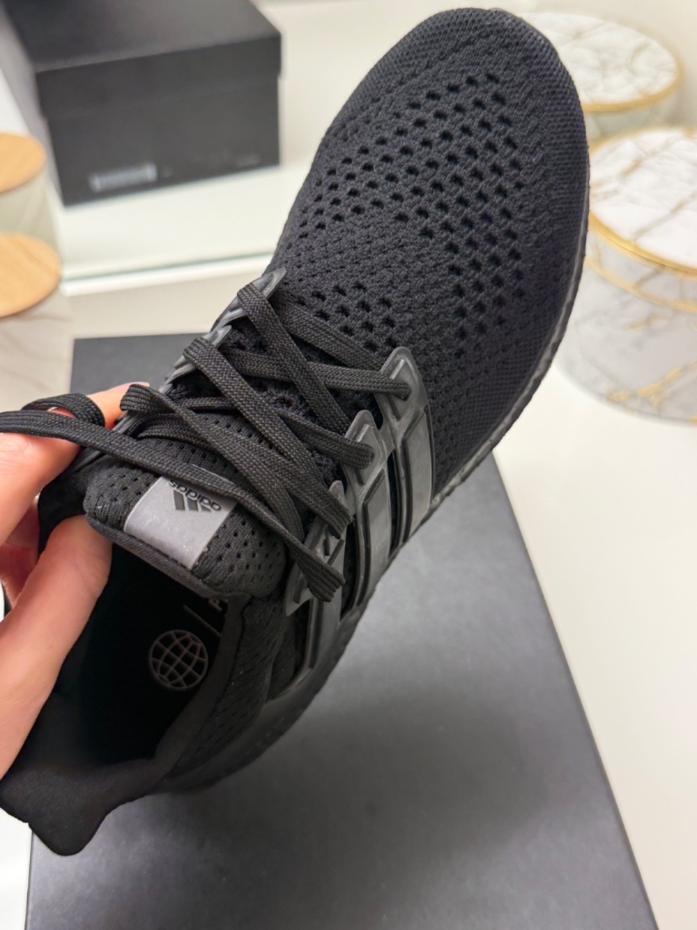 Adidas Ultraboost 1.0 DNA "Triple Black" running shoes - Picture 5 of 6
